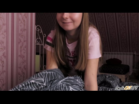 ❤️ Blondie оның BFF-ны терең сорып, аузына шәует алады ❤❌ Қатты порно бойынша бізде